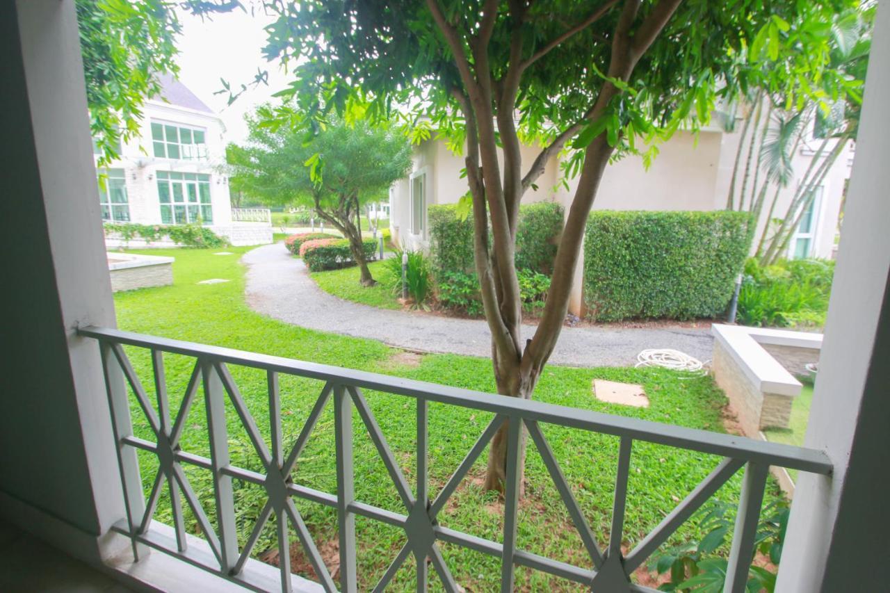 Baan Rub Lom By Jane Apartment Pakchong Luaran gambar